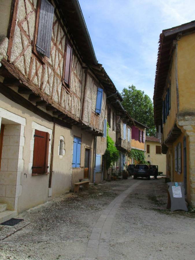 Ferienwohnung Bienvenue Dans Notre Petit Paradis Pelleport Exterior foto